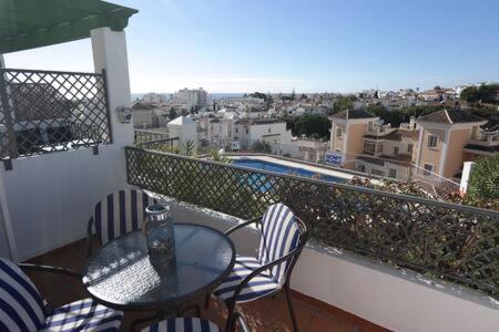 Amplio Apartamento Con Piscina Cerca De La Playa Nerja Buitenkant foto
