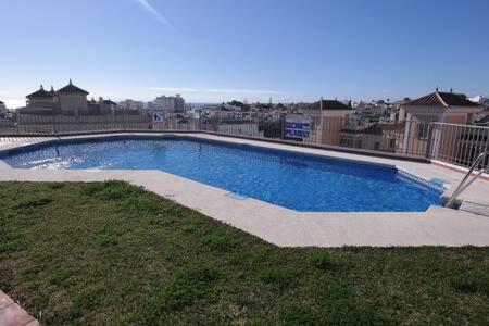Amplio Apartamento Con Piscina Cerca De La Playa Nerja Buitenkant foto