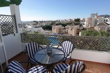Amplio Apartamento Con Piscina Cerca De La Playa Nerja Buitenkant foto
